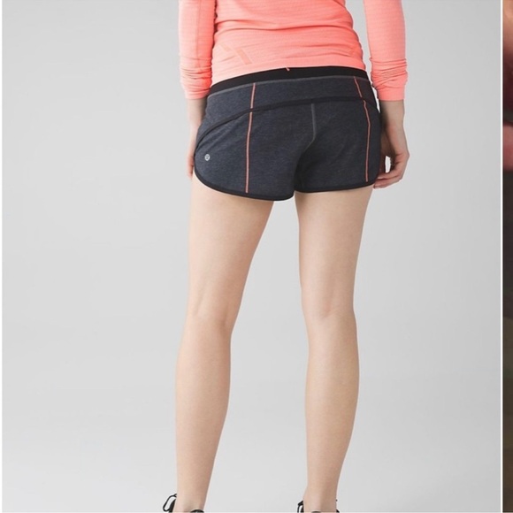 Lululemon Speed Short 2.5” size 10 - Picture 1 of 6